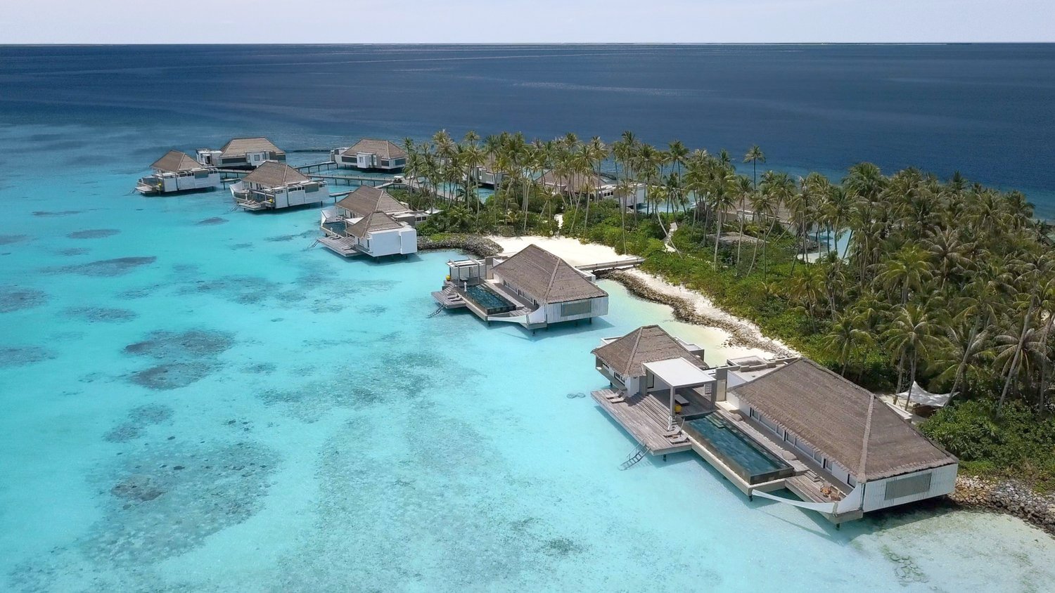 Cheval Blanc Randheli, Maldivas: O Luxo Incomparável em um Paraíso Tropical Exclusivo