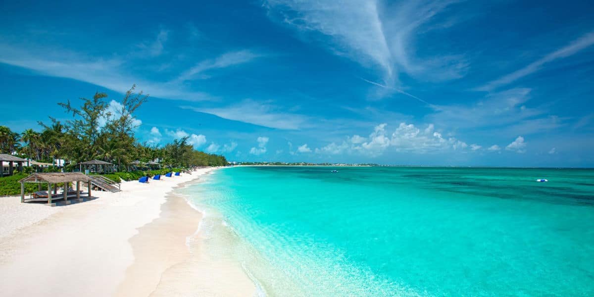 Grace Bay – Ilhas Turks e Caicos: A Praia Mais Incrível do Caribe