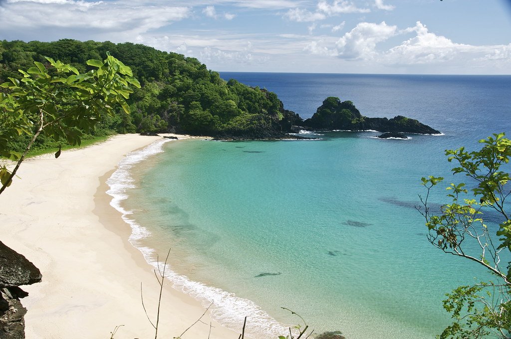 Praia do Sancho – Fernando de Noronha: Descubra a Praia Mais Bonita do Mundo