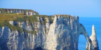 Conhecer as falésias da Normandia e o histórico Monte Saint-Michel